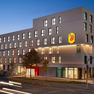 Super 8 By Wyndham Hotel